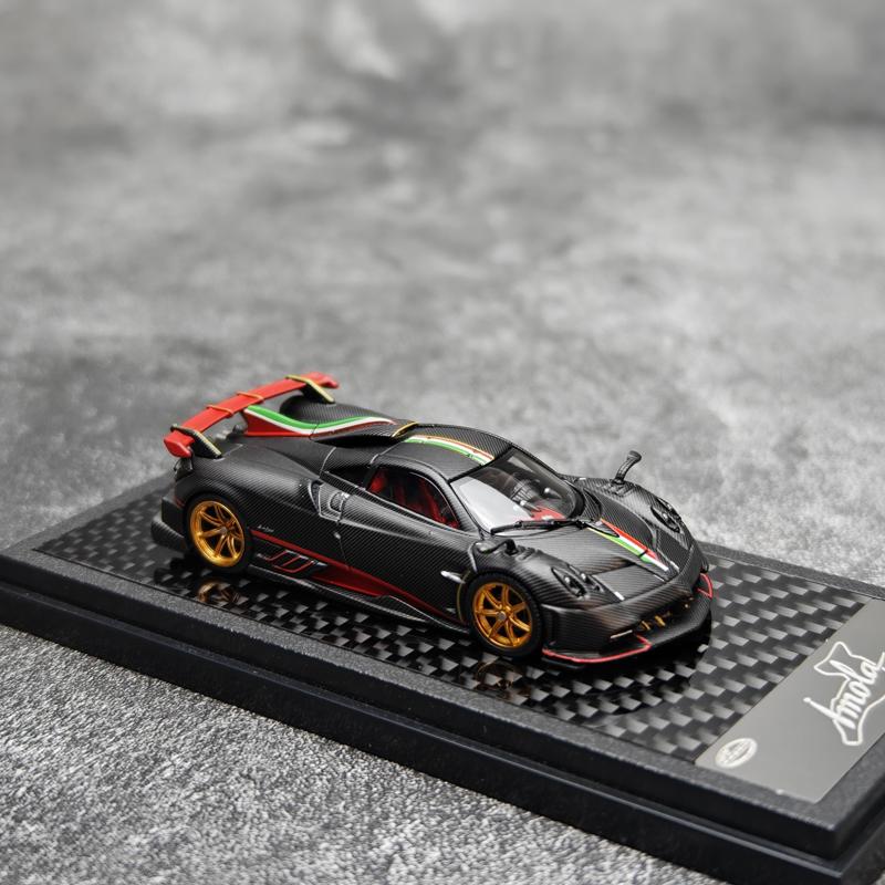 PGN Imola Supercar LCD CLD diecast model 1:64 Static decorative item collection  car model
