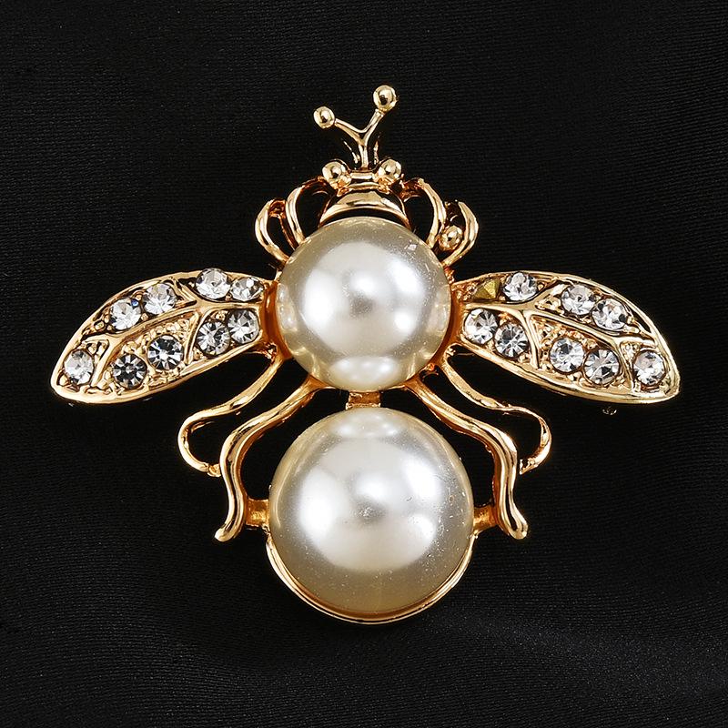 High-End Korean Alloy Scarf Buckle with Diamond, Pearl, and Brooch Pin Accessories