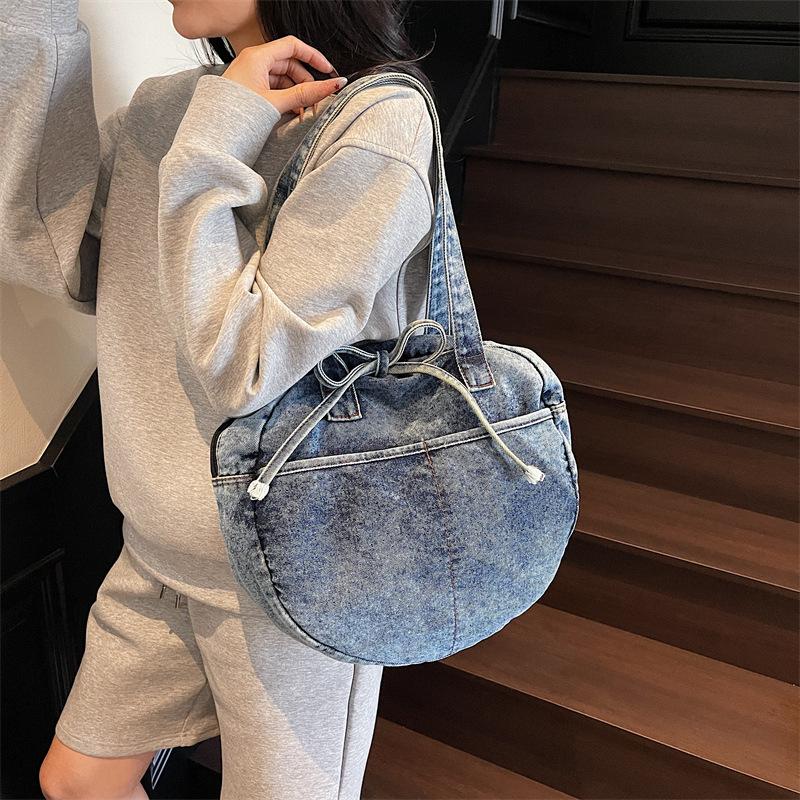 New denim underarm bag retro fashion niche design foreign style shoulder bag literary texture hand carry tote bag
