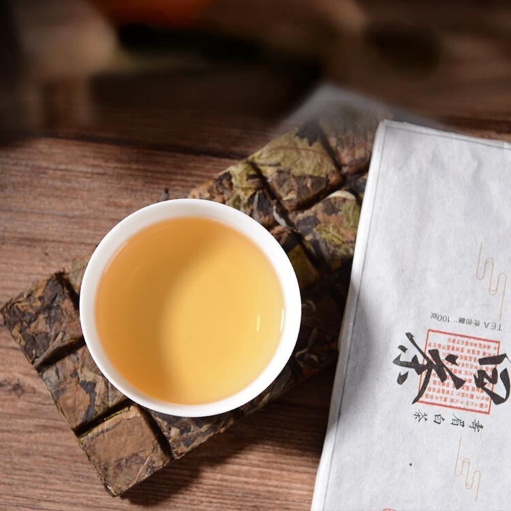 100g Organic Chinese High Mountain White Tea Cake