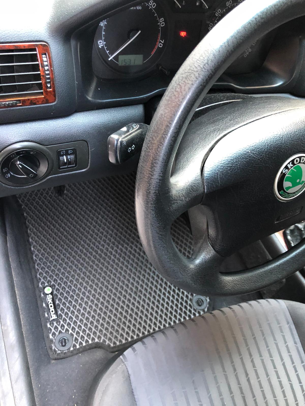 

Килимки EVA (чорні) для Skoda Octavia I Tour A4 1996-2010