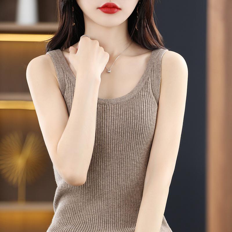 Women's Knitted Color Camisole Vest: Slim, Sleeveless Bandau Top for Layering