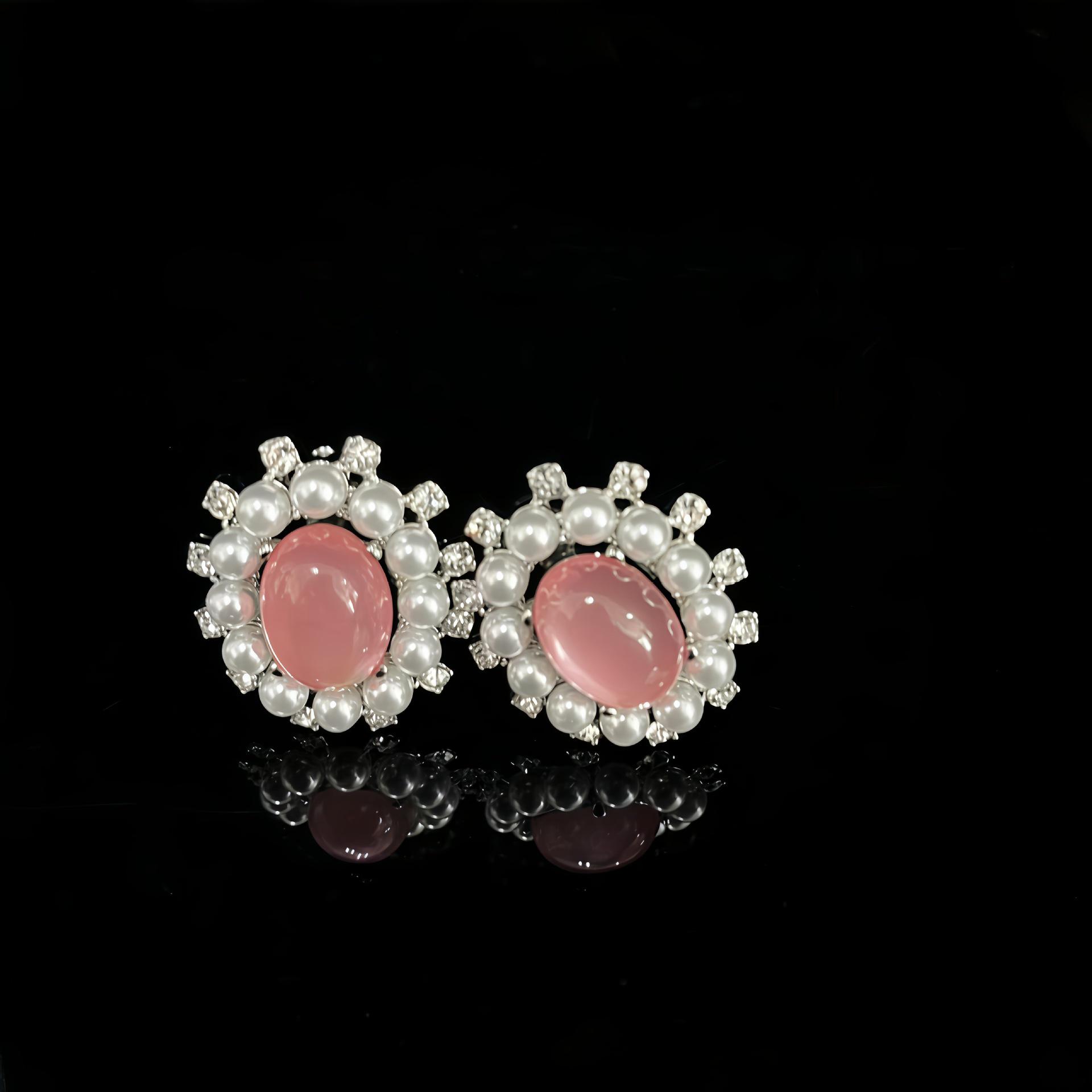 Retro Pink Rhinestone  Pearl Ear Cuff in White Gold Plating