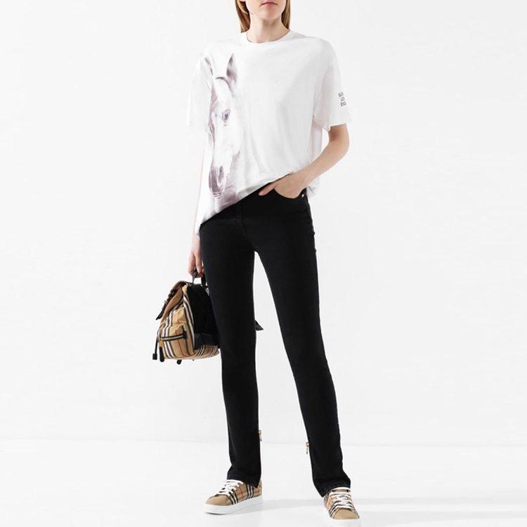 Burberry T Shirts Women's White Crew Neck Moderate 80173521