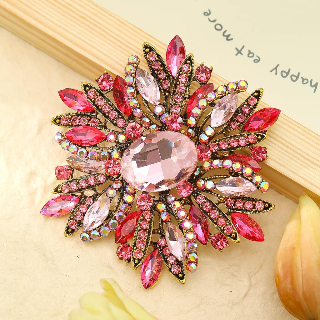 Luxury Vintage Crystal Flower Brooch for Women, Elegant and Fashionable Wedding Dress Accessory, Floral Headpiece Decoration