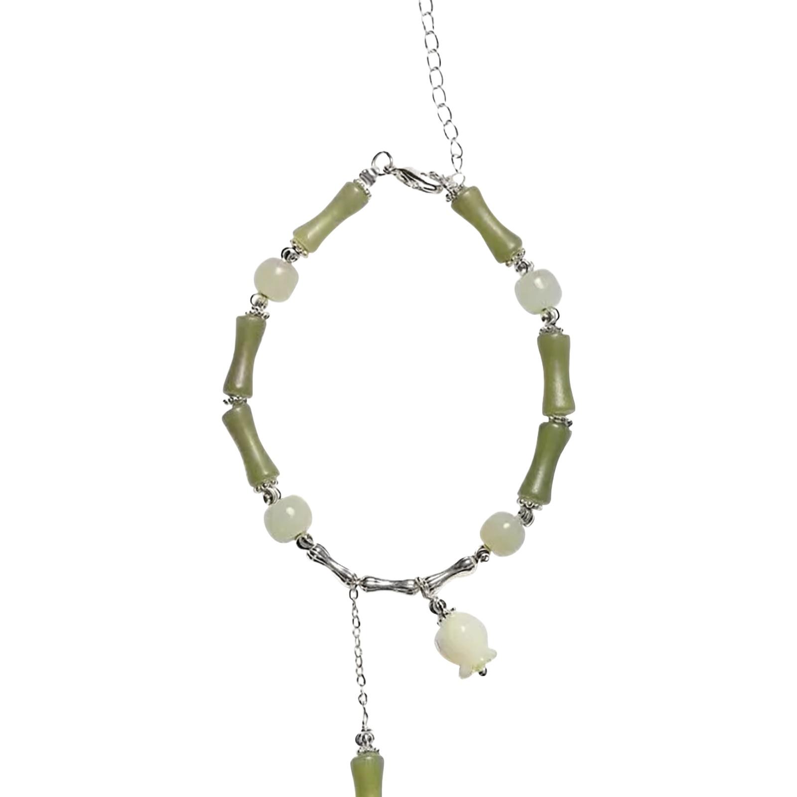 

Handcrafted Natural Fiber Bracelet with Bell Flower Charm Adjustable Size Lightweight Durable Design for Everyday Wear and Gift One Size зелёный
