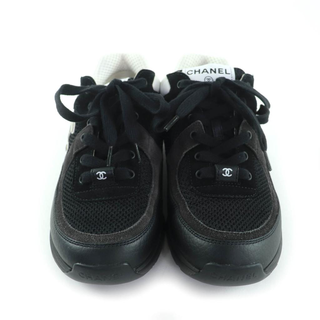 Ausgezeichnete CHANEL Sneaker Schwarz Weiß Leder Damen 37 G38299 Gebraucht