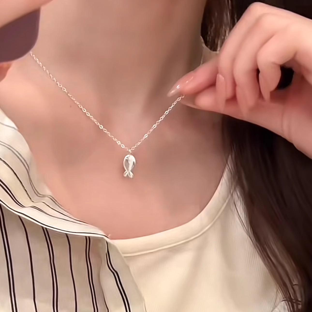 

Titanium Steel French Silver Fish Necklace - Elegant, Versatile, High-End Design for Women
