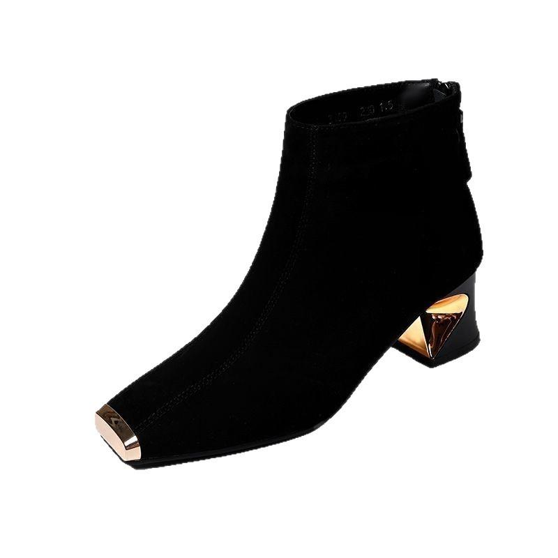 2026 Neue Damen Retro Quadratische Zehenpartie Wildleder Knöchelhohe Stiefel - Metallspitze Reißverschluss Hinten klobiger Absatz Stiefel Design Herbst Winter