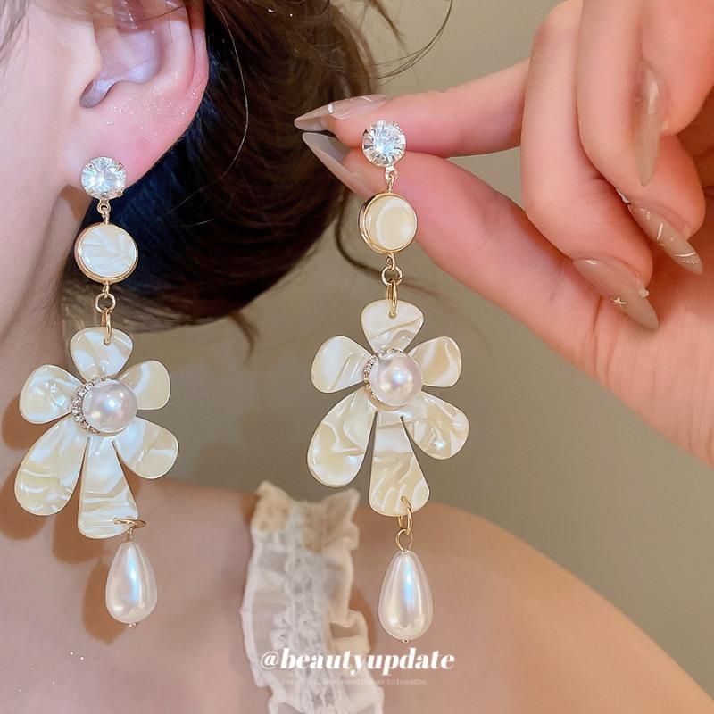 Romantic Waltz~ French retro flower pearl earrings light luxury high-end stud earrings long fringed earrings for women