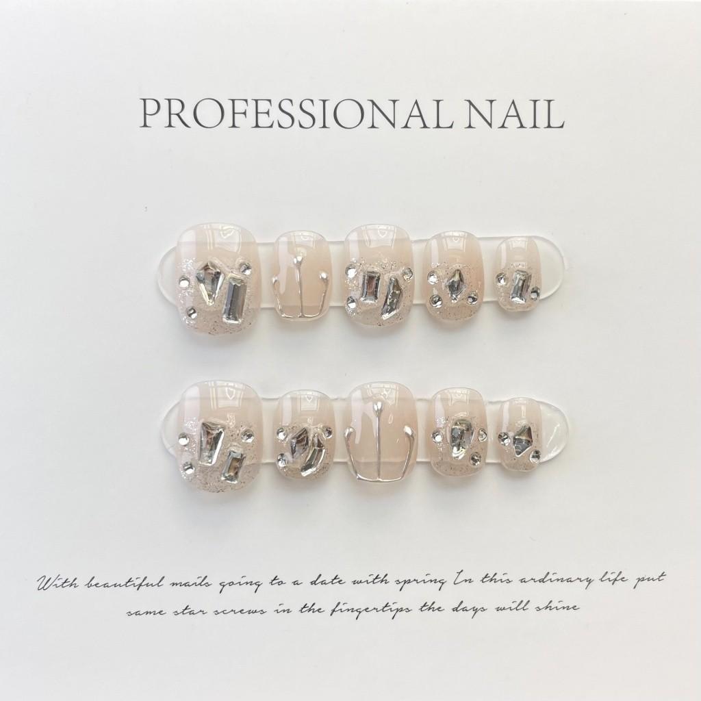HANDMADE Square Round Artificial Nail Art Champagne Nude Cat'S Eye Pure Color Short Colorful Gentle Cream Rainbow Fake Nails Reusable