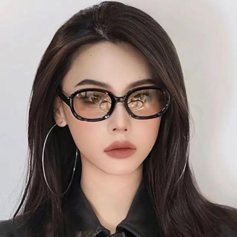 Retro Oval Sunglasses Women'S Fashion Sunscreen Eyewear Street Snap Popular Korean Style Mirror Frame Beach Vacation Glasses