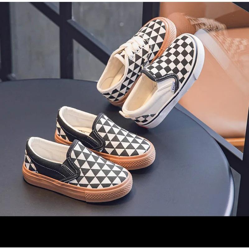 Childrens Spring Shoes Girls Black White Simple Fashionable Shoes Boys Checkerboard Soft Soled Kids Bean