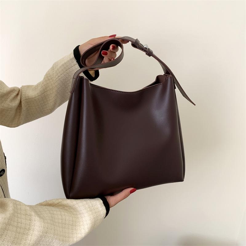 Women's bags, women's new retro commuter tote bags, fashionable and simple large-capacity versatile bucket bags