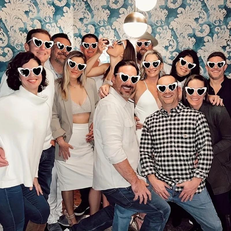 20 White Heart-shaped Glasses Women's Only Retro Bachelor Party and Wedding Party Accessories Suitable for Birthdays Parties