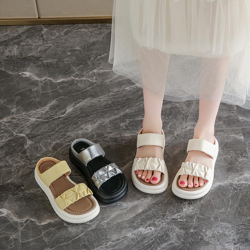 thick-soled Roman sandals, womanly socialite height-enhancing beach shoes 2025 summer wear, non-slip soft-soled student sandals