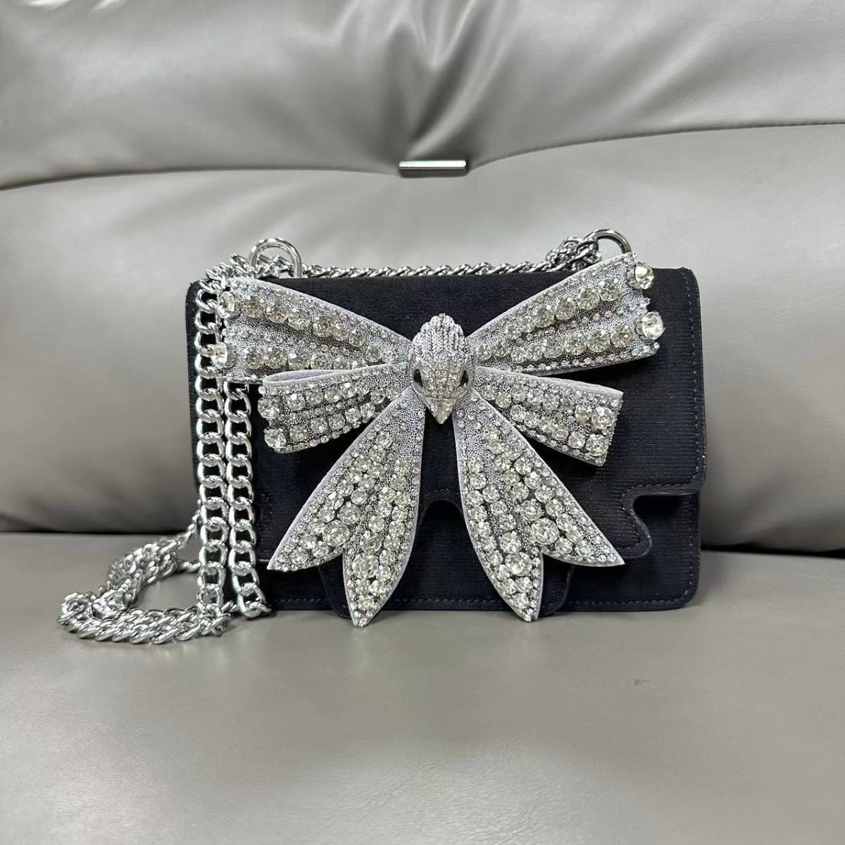Sports bag Londen Diamant Bezaaide Strik Tas Mode Luxe Dames Handtassen Ketting Schouder Crossbody Tas Vlinder Meisje Feest Cadeaus