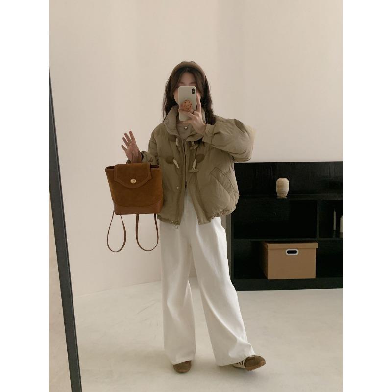 Jiaxing Pinghu horn buckle down jacket women's new thickened stand-up collar bread jacket small winter short coat tide