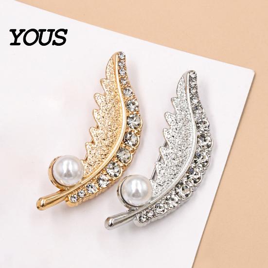 Electroplated Brooch Faux Pearl Rhinestone Feather Brooch, Men Women Lapel Pin, Elegant Pin Sweater Cardigan Coat Business Suit Clothing Jewelry