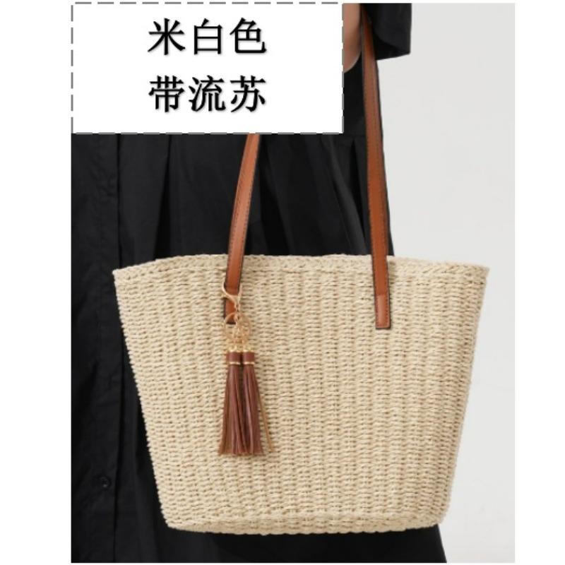 New tassel straw woven bag shoulder vegetable basket woven bag women's bag large capacity portable tote bag vacation beach bag