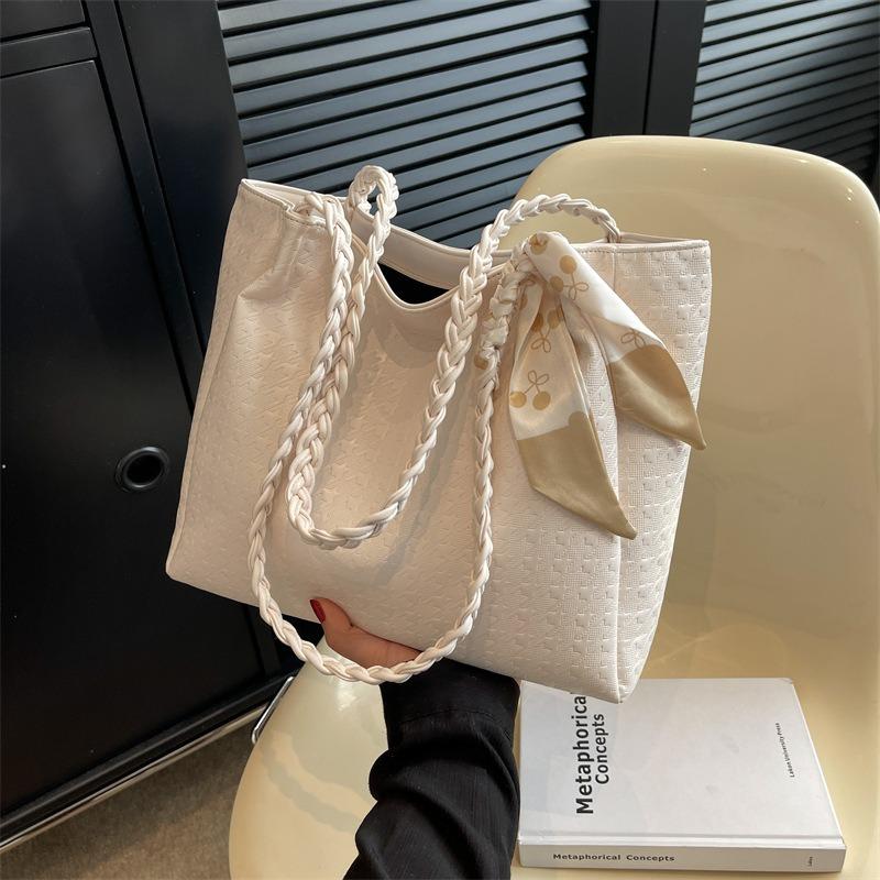 High-end foreign-style large-capacity bags, new women's bags, fashionable commuter shoulder bags, summer popular tote bags