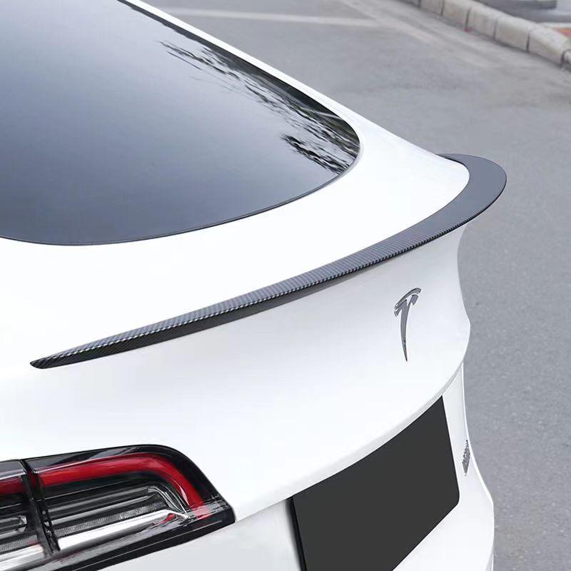 Compatible with Tesla Model 3: Modified Front Lip, Rear Spoiler, Side Skirts, Roof Spoiler, and Small Body Kit for P Version
