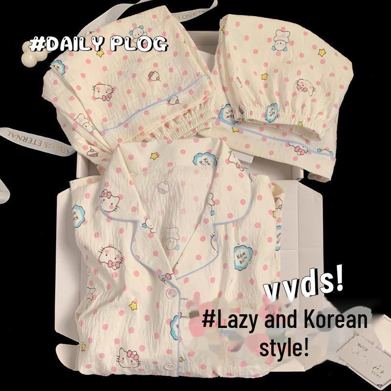 Sommerlicher Pyjama aus Baumwolle mit Blumenmuster: Dreiteiliges Kurzarm-Set im japanischen Stil für Damen – süße Homewear im Stil der Internet-Prominenten.