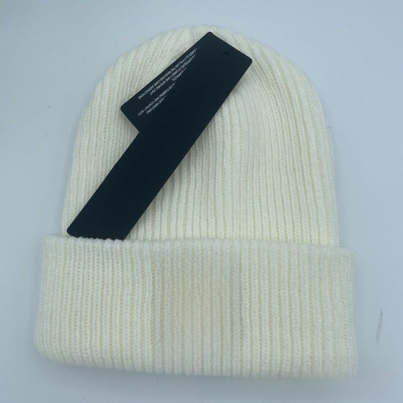 Unisex Elegant Knit Cap Breathable Fabric Winter Autumn Wear Keep Hats Warm