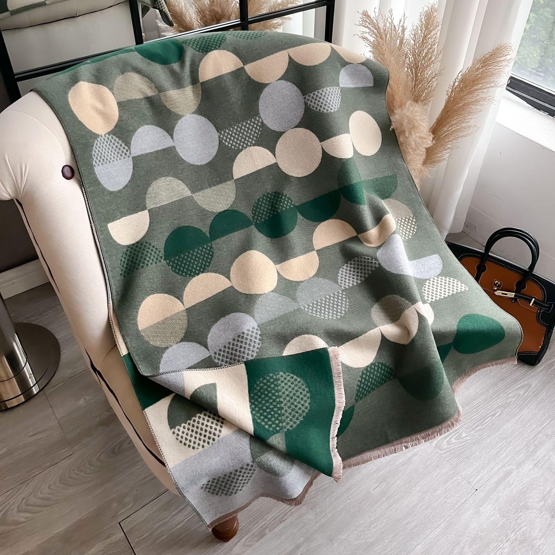 

Имитация кашемира Теплый жаккардовый шарф с бахромой для короткой бороды Женский в горошек Двусторонний Многофункциональный Шарф-шаль для кондиционера 185*65cm зелёный