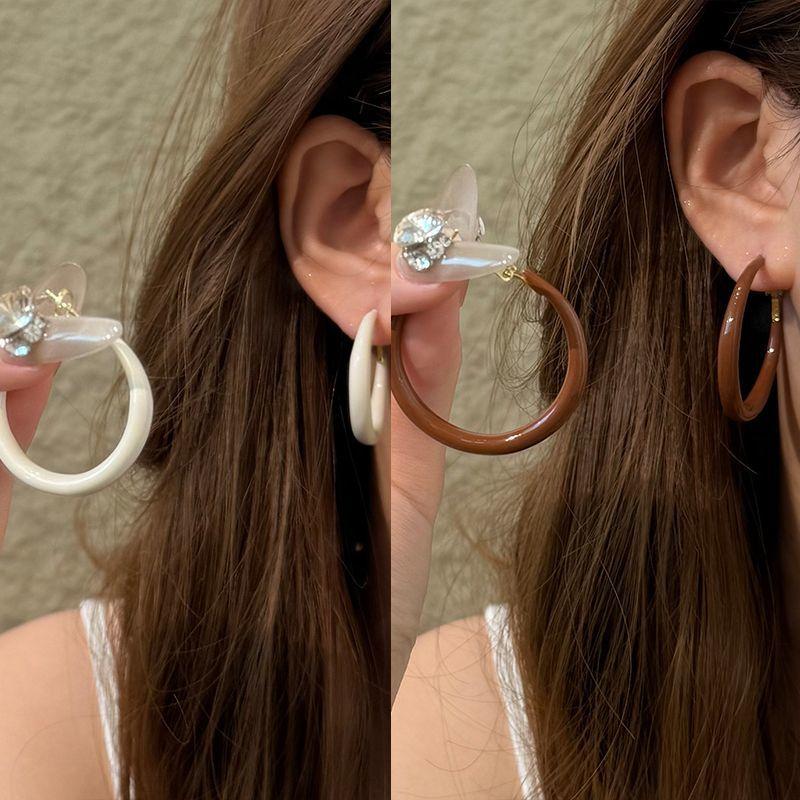 Vintage Yadan style autumn and winter Maillard drop glaze square earrings women's fashion earrings circle earrings show face small stud earrings