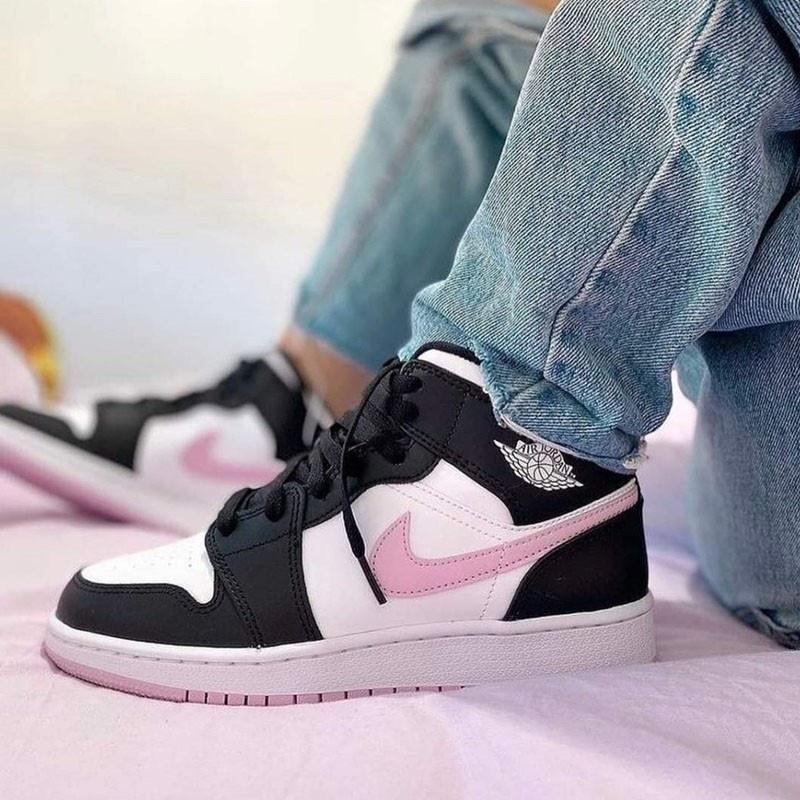 (GS) Air Jordan 1 Mid 'White Light Arctic Pink' Kids' 555112-103