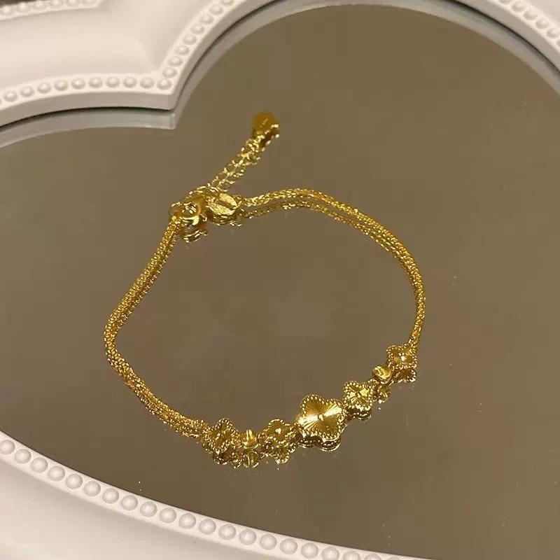 Fivestar Shamrock Bracelet for Women - Light Luxury, Unique Design, Sweet Gold Jewelry, Trendy and Versatile, Exquisite Accessories