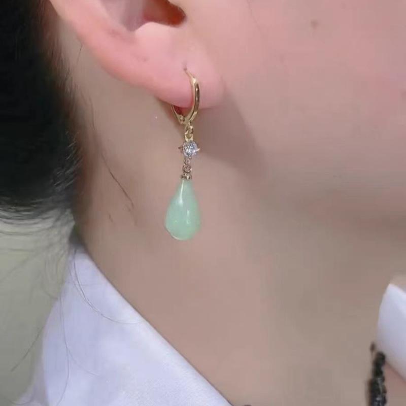 Elegant 2024 Green Magnolia Tassel Earrings - Ancient-Inspired with a Modern Twist