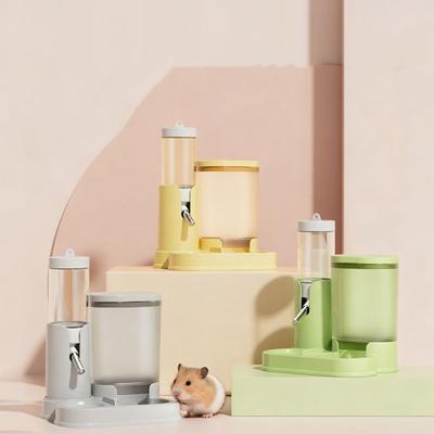 Installation Facile 2 en 1 Distributeur d'Eau pour Hamster Bouteille d'Eau Automatique Anti-Fuite pour Hamster avec Base Bol à Nourriture pour Hamster Intérieur