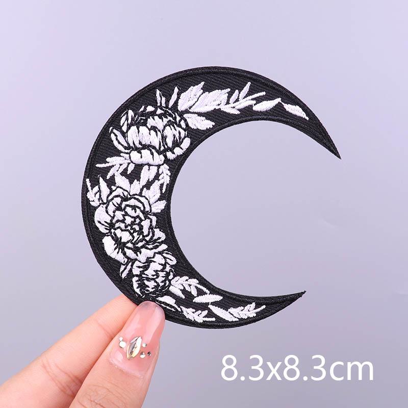 Wilderness Patch Mountain Patches Iron On Clothes River Embroidered Patches For Clothing Stripe Stickers On Clothes Hook Loop