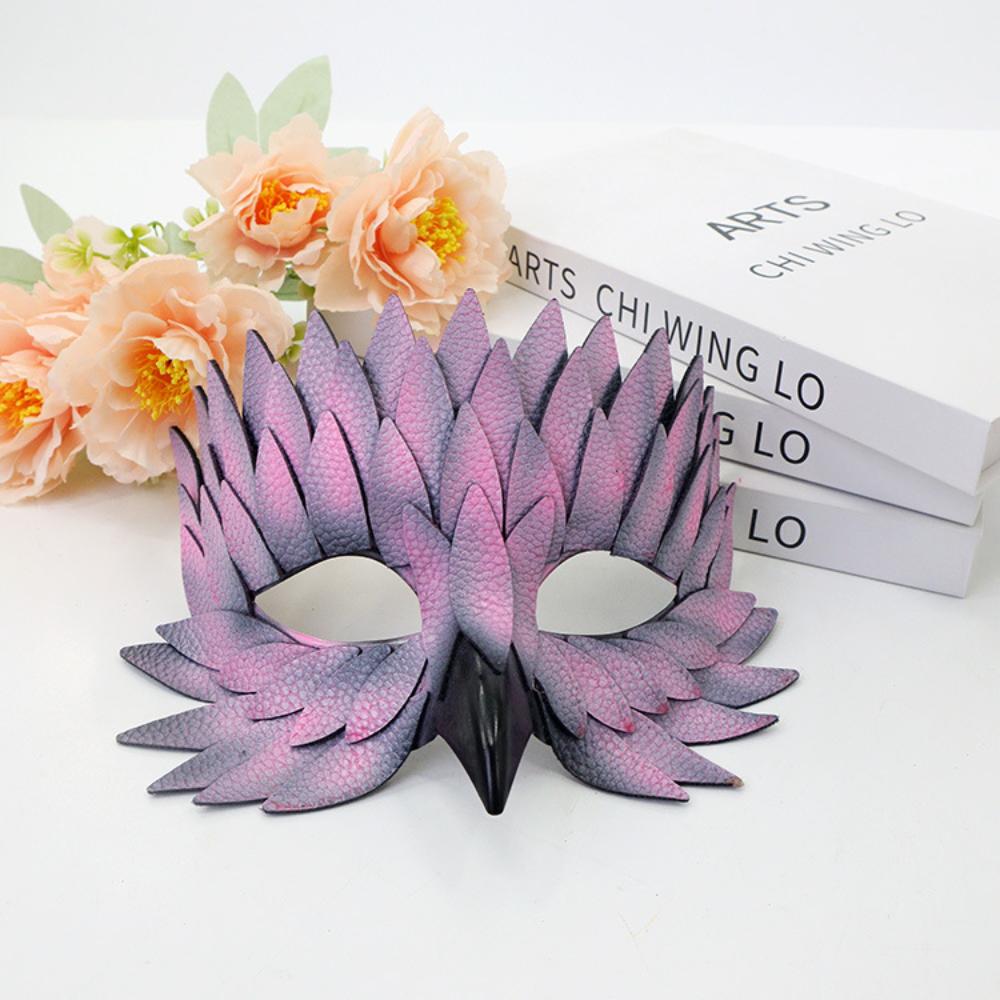 

Halloween Feather Mask Realistic Feather Half Face Mask Role-Playing Mask Elegant For Christmas Party Costume Party Performance рожевий