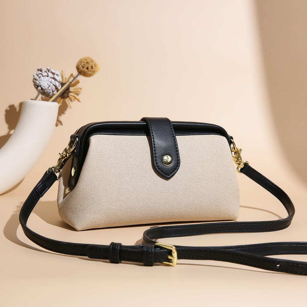 Relaxing Commuting Bag - A Small-Sized, Unique-Tempered Shoulder Sling Bag with a Shape Like a Dumpling