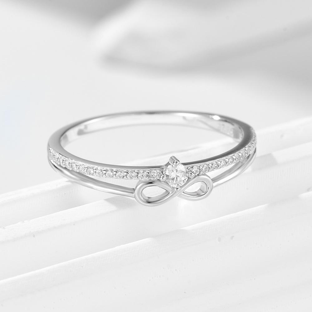 S925 Sterling Silver Infinity Number 8 Ring for Women, European-American Style, Diamond-Accented Fashion.