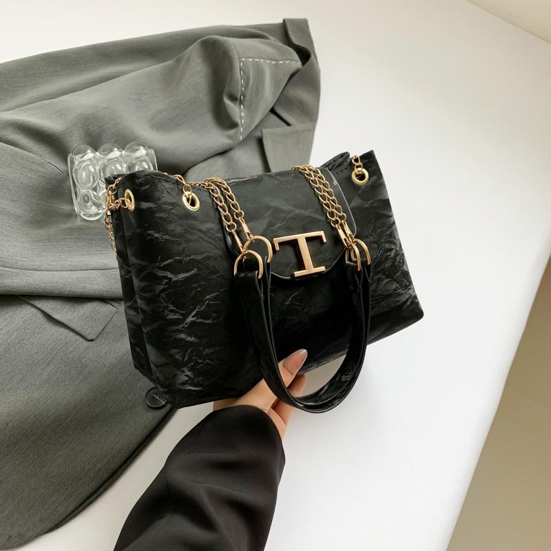 

2024 летняя новая модная простая сумка через плечо большой емкости простая повседневная сумка-мессенджер сумка через подмышку чёрный