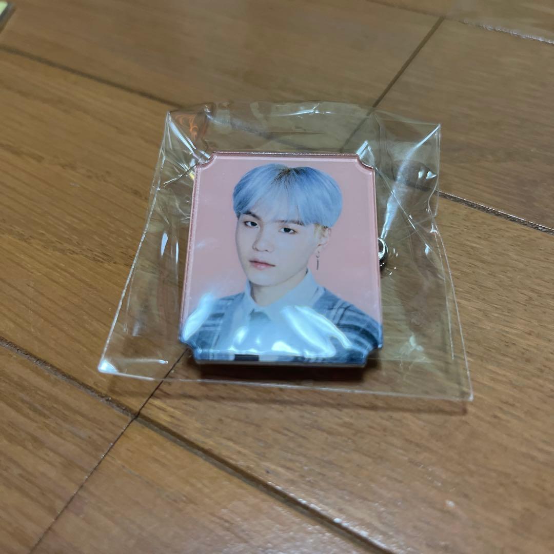 [Б/У] Значок BTS Seoul Fan Meeting Happy Ever, Акриловый, Юнги, Lucky Drop