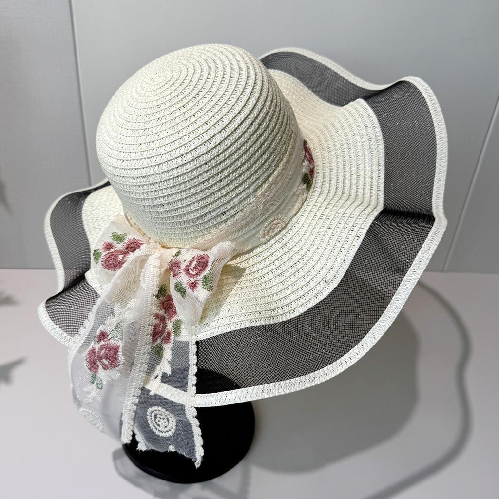 Wave edge flower woven straw hat women's summer seaside vacation sun hat large brim shading sun protection hat