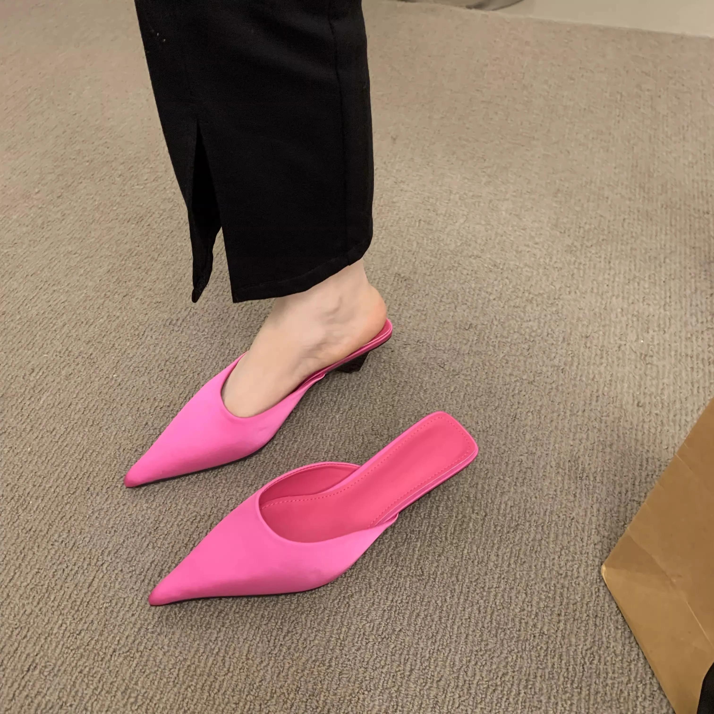 

2024 Весна остроносые женские мюли тапочки модные конфетные цвета дамы элегантные платья сандалии квадратный низкий каблук слипоны туфли 41 розовый