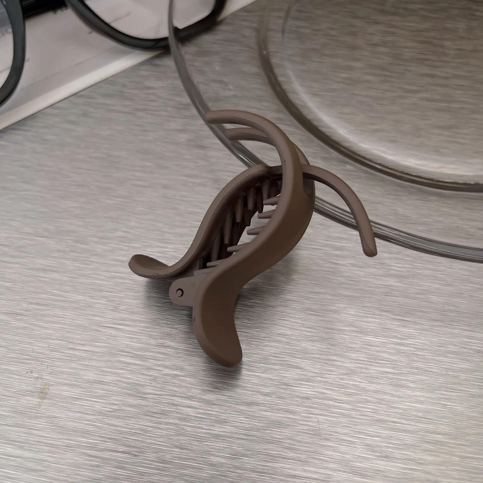 

Корейский простой матовый высокий зажим для хвоста, сломанные волосы, фиксированный артефакт, пряжка для хвоста, противопровисающая шпилька, аксессуары в виде когтей акулы