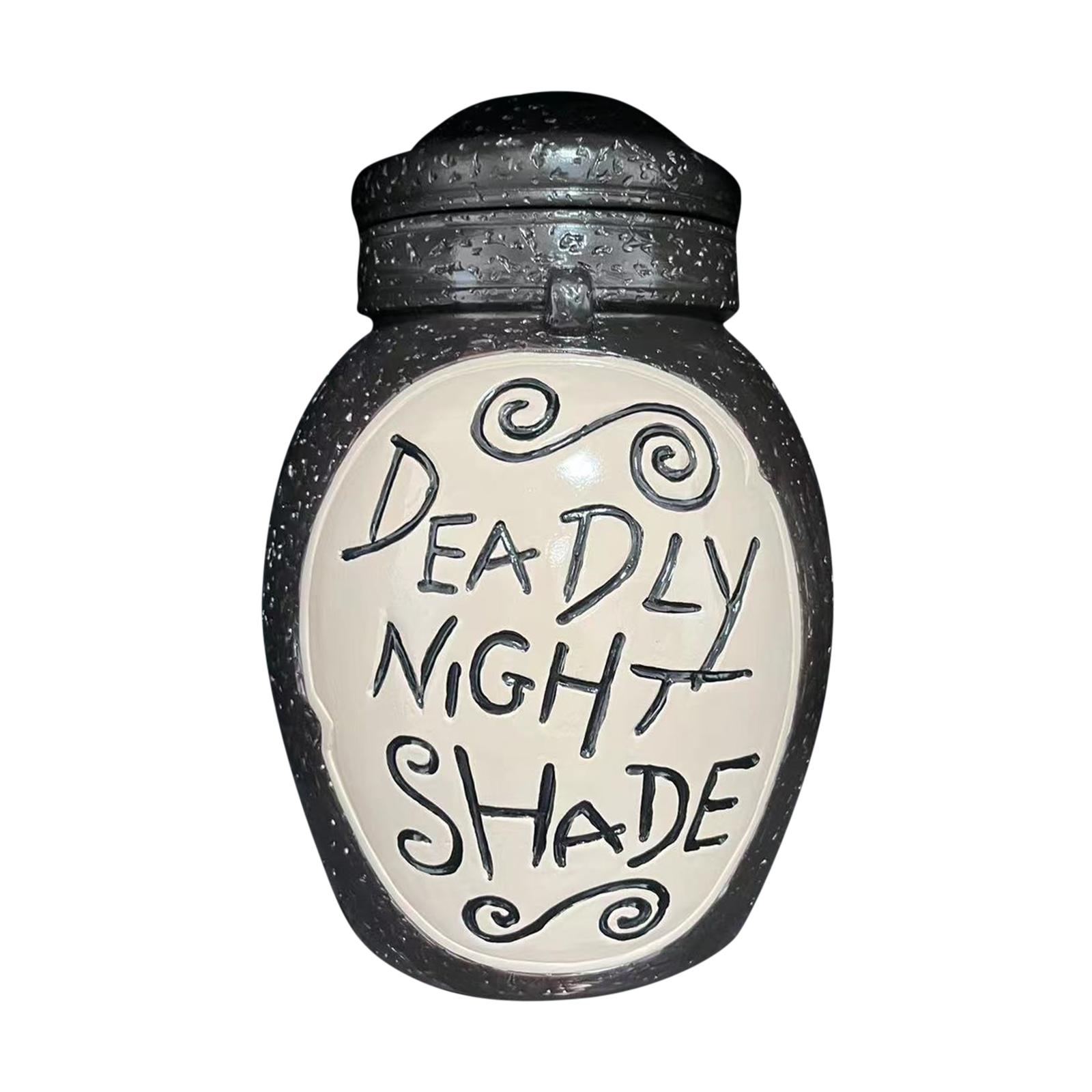 

Керамическая свеча в банке «Смертельный паслен перед Рождеством» с ароматом жасмина и временем горения 30 часов One Size