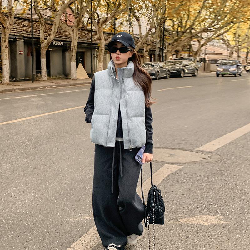 

Autumn and winter new gray woolen warm and thin thickened down cotton clothes women s vest fashion outer vest M серый
