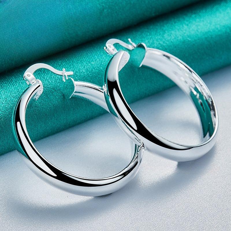 1 Pair of Wide Edged Smooth Circular Earrings, Simple Retro Style, Suitable for Daily Wear and Gift Giving, Perfect for Mother's Day