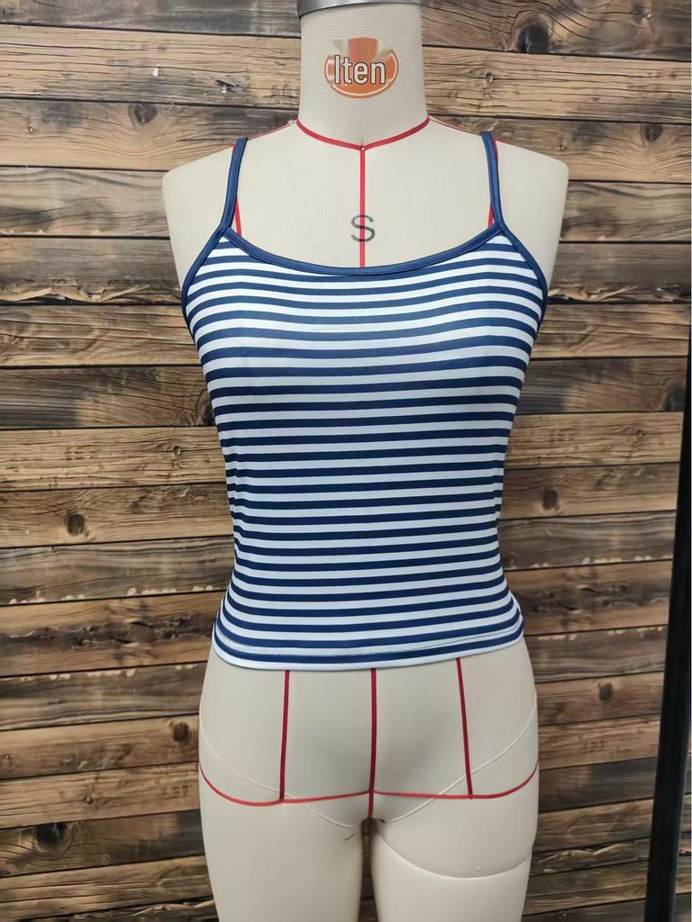 European Striped Strapless Crop Top - Sexy, Versatile, and Essential for Spring/Summer Outings and Commuting