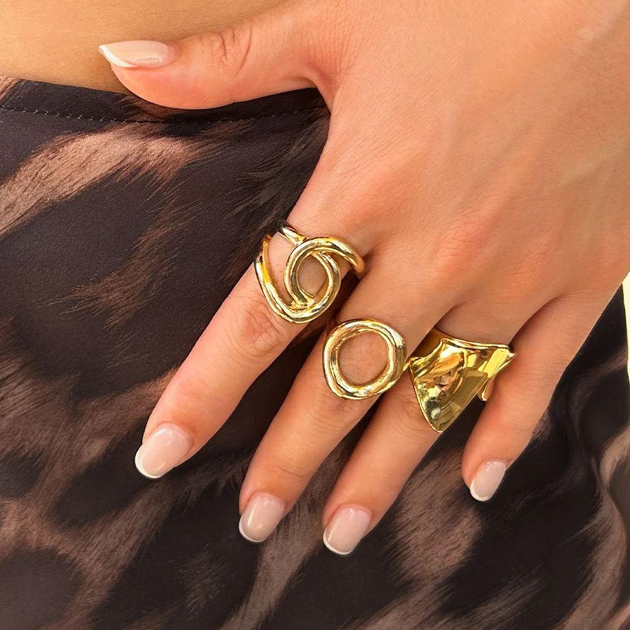 

Ingemark Retro Simple O-Shaped Smooth Surface Rings Women 2026 New Trendy Daily Metal Geometric Chic Knuckle Ring Couple Jewelry