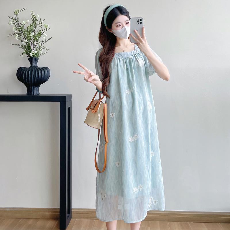 2026 Summer Maternity Dress: Elegant Loose Floral Embroidery XL