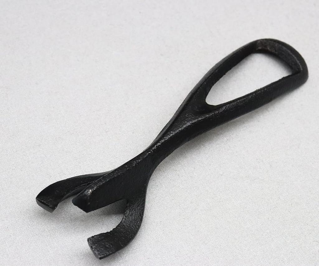 Castle Enterprise Asahi Steak Plate, Cast Iron with Small Handle, for Commercial Use